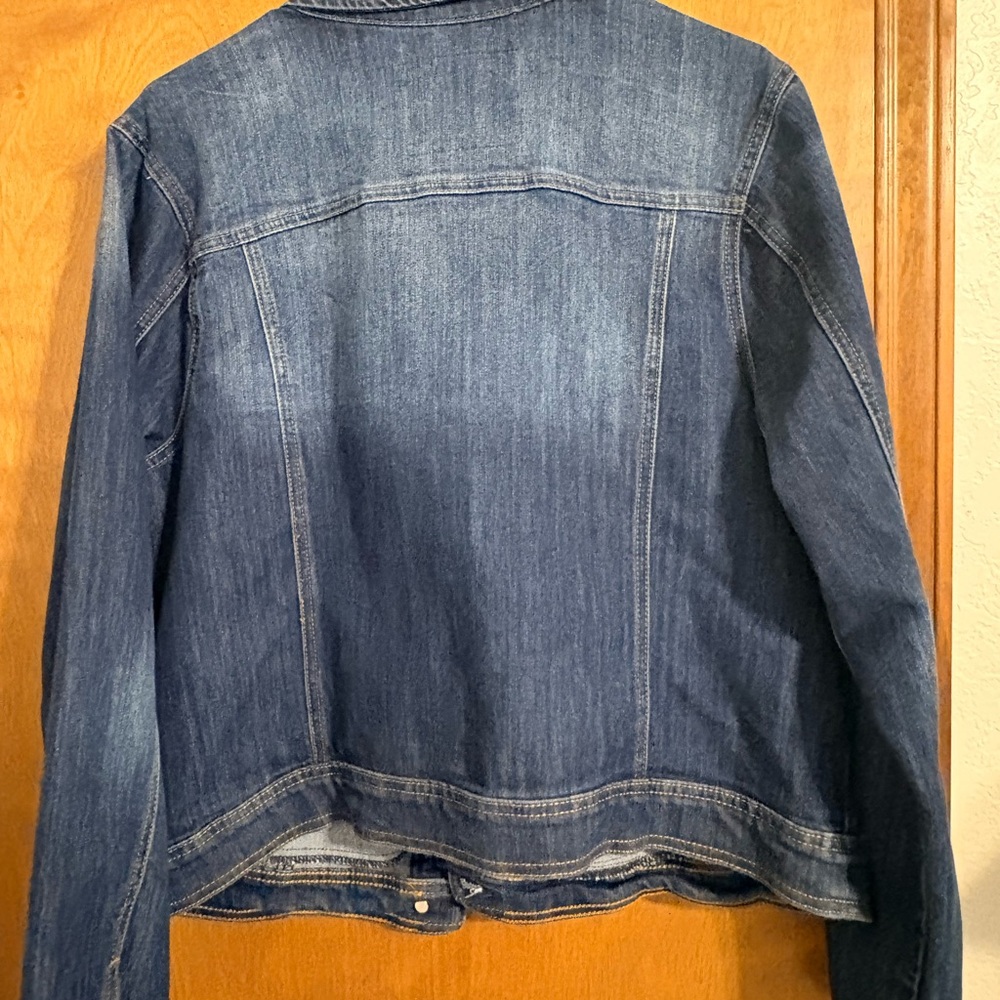 Maurices Women’s  Denim Jacket with Button Details - Picture 3 of 3